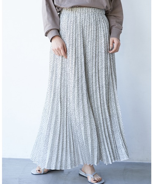 AMERICAN HOLIC(アメリカンホリック)の「フレアプリーツスカート(スカート・レディース・ライトグレー/ネイビー/その他/マルチ/ラベンダー/チェック/ブラック系その他5・MEDIUM/LARGE)」の7枚目の写真