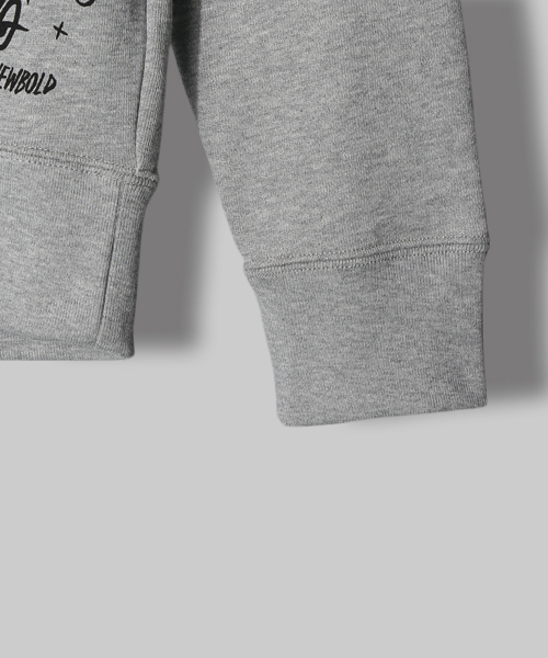 R.NEWBOLD(アールニューボールド)の「R.NEWBOLDxStevie Gee CREW NECK SWEAT /245243(スウェット・メンズ・グレー/グリーン・SMALL/MEDIUM/LARGE/X-LARGE)」の6枚目の写真