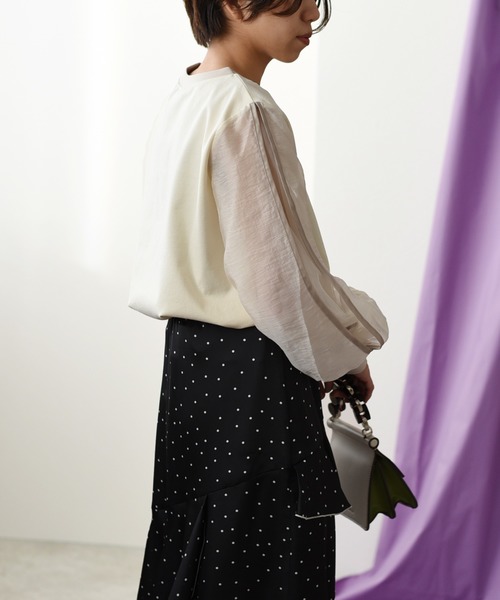 Eimee Law(エイミーロウ)の「パイピングシアースリーブPO(Tシャツ/カットソー・レディース・アイボリー/ブラック/オリーブ・38)」の12枚目の写真