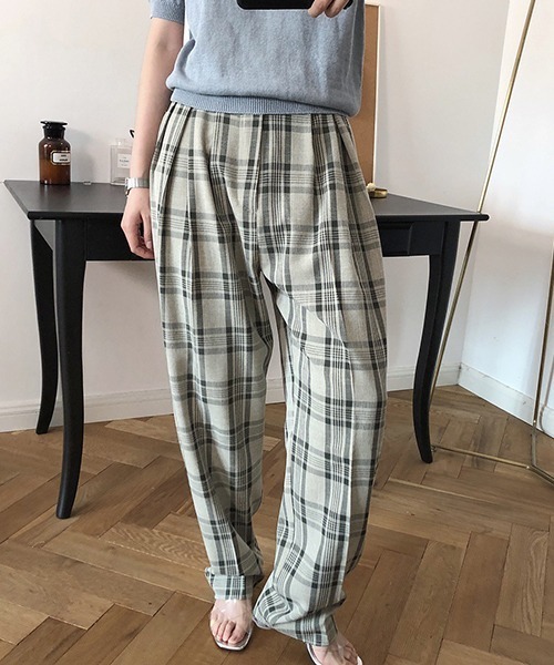 chuclla（チュクラ）の「【chuclla】チェック タックスラックス chw1103（スラックス・レディース・ホワイト/カーキ・S/M）」の2枚目の写真