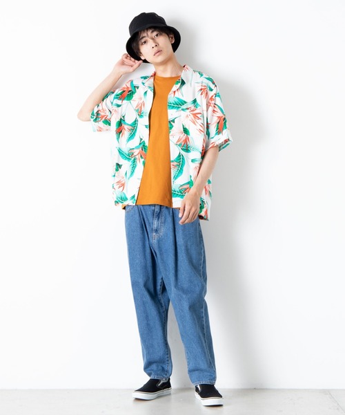 WEGO（ウィゴー）の「WEGO/半袖アロハシャツ（シャツ/ブラウス・メンズ・ホワイト/ネイビー/ブラック・MEDIUM/LARGE）」の5枚目の写真