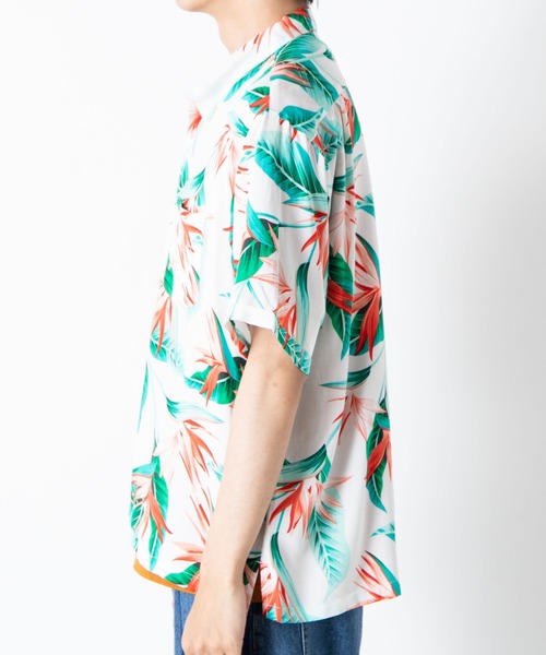 WEGO（ウィゴー）の「WEGO/半袖アロハシャツ（シャツ/ブラウス・メンズ・ホワイト/ネイビー/ブラック・MEDIUM/LARGE）」の16枚目の写真