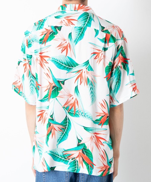 WEGO（ウィゴー）の「WEGO/半袖アロハシャツ（シャツ/ブラウス・メンズ・ホワイト/ネイビー/ブラック・MEDIUM/LARGE）」の17枚目の写真