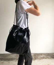 EM:SPRUCE/メタリック巾着トート