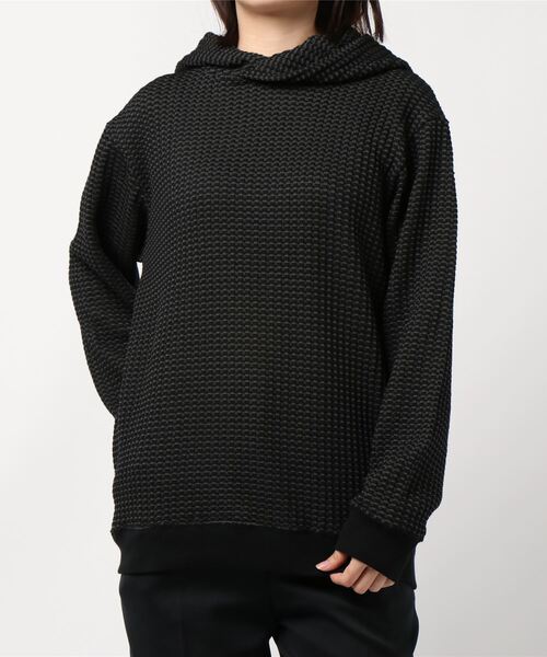 TRAP/U （トラップユー）の「【TRAP/U】ツートン　ビッグワッフルパーカー（パーカー・レディース・ブラック/グレー/オフホワイト/モカ・MEDIUM/LARGE）」の20枚目の写真