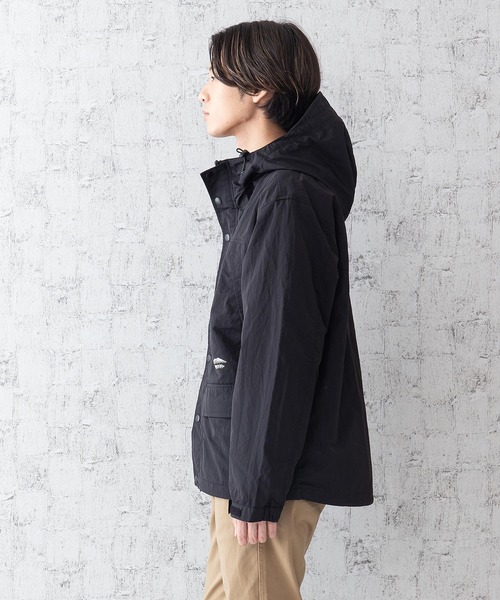 OUTDOOR PRODUCTS APPAREL(アウトドアプロダクツアパレル)の「切替マウンテンパーカー 着るBAGシリーズ ポケット10個 撥水加工 収納力抜群 ハーネス仕様 体温調節を容易にできる仕様(マウンテンパーカー・メンズ・ブラック/オリーブ・MEDIUM/LARGE/X-LARGE)」の18枚目の写真