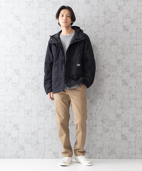 OUTDOOR PRODUCTS APPAREL(アウトドアプロダクツアパレル)の「切替マウンテンパーカー 着るBAGシリーズ ポケット10個 撥水加工 収納力抜群 ハーネス仕様 体温調節を容易にできる仕様(マウンテンパーカー・メンズ・ブラック/オリーブ・MEDIUM/LARGE/X-LARGE)」の12枚目の写真