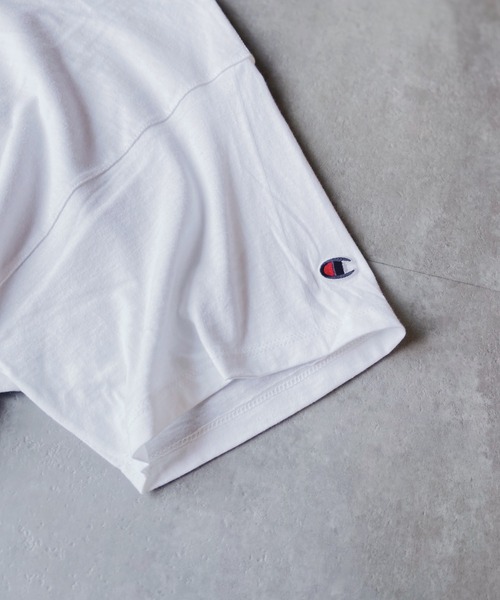 Champion(チャンピオン)の「【Champion(チャンピオン)】クラシック刺繍Tシャツ CLASSIC JERSEY TEE 半袖 / 同色刺繍 / USAモデル(Tシャツ/カットソー・メンズ・ブラック/ホワイト/ネイビー/ボルドー/オレンジ/オリーブ・S/M/L)」の17枚目の写真