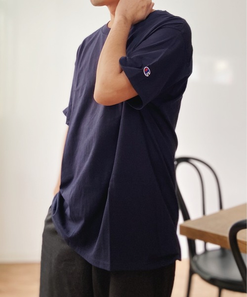 Champion(チャンピオン)の「【Champion(チャンピオン)】クラシック刺繍Tシャツ CLASSIC JERSEY TEE 半袖 / 同色刺繍 / USAモデル(Tシャツ/カットソー・メンズ・ブラック/ホワイト/ネイビー/ボルドー/オレンジ/オリーブ・S/M/L)」の10枚目の写真