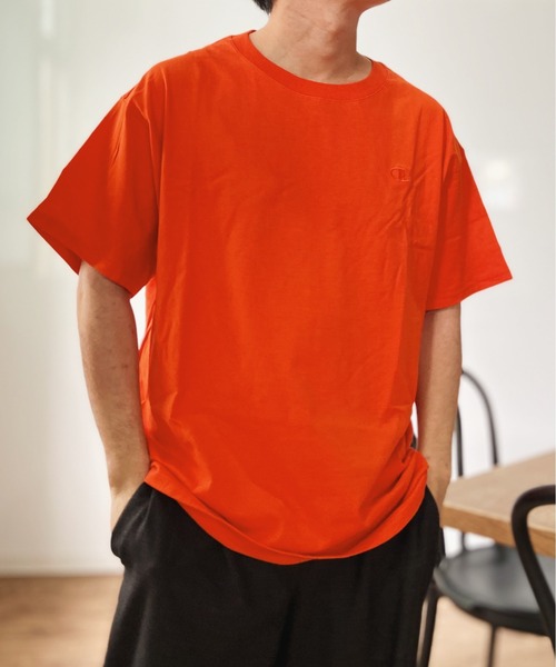 Champion(チャンピオン)の「【Champion(チャンピオン)】クラシック刺繍Tシャツ CLASSIC JERSEY TEE 半袖 / 同色刺繍 / USAモデル(Tシャツ/カットソー・メンズ・ブラック/ホワイト/ネイビー/ボルドー/オレンジ/オリーブ・S/M/L)」の12枚目の写真