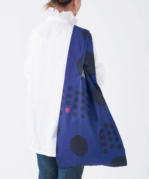392 plusm(サンキューニプリュスエム)の「"maru" water repellent bag BIG(エコバッグ/サブバッグ・レディース・ネイビー/レッド/カーキ/イエロー・BIG(L))」の3枚目の写真