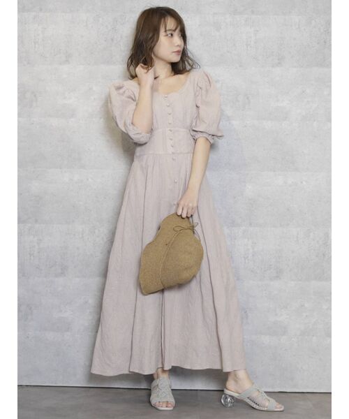 dazzlin（ダズリン）の「コットンバックオープンフレアワンピース（ワンピース・レディース・オフホワイト/ブラック/ベージュ・FREE）」の3枚目の写真