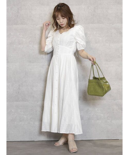 dazzlin（ダズリン）の「コットンバックオープンフレアワンピース（ワンピース・レディース・オフホワイト/ブラック/ベージュ・FREE）」の16枚目の写真