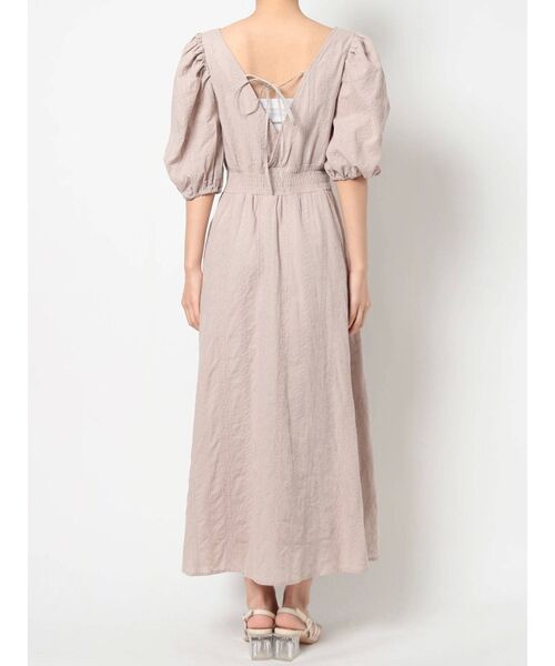 dazzlin（ダズリン）の「コットンバックオープンフレアワンピース（ワンピース・レディース・オフホワイト/ブラック/ベージュ・FREE）」の8枚目の写真