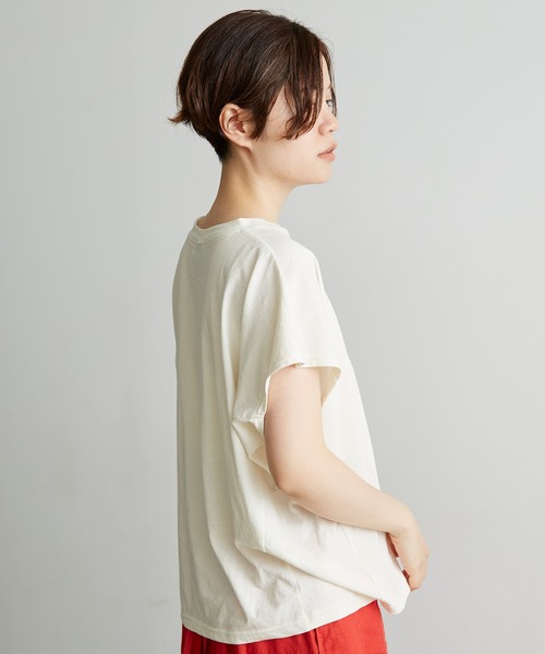 note et silence （ノートエシロンス）の「ハイト天竺ハイウェット　フレンチT（Tシャツ/カットソー・レディース・ホワイト/チャコールグレー/ブルー/ボルドー/グレー・FREE）」の6枚目の写真