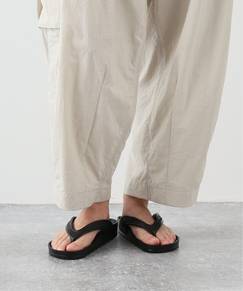 BIRKENSTOCK（ビルケンシュトック）の「【BIRKENSTOCK ビルケンシュトック】HONOLULU EVA（サンダル・メンズ・ブラック/ホワイト・26.5cm/27cm/28cm）」の7枚目の写真