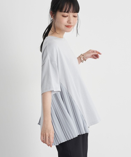 earth music&ecology（アースミュージックアンドエコロジー）の「サイドプリーツカットプルオーバー ＊（Tシャツ/カットソー・レディース・サックスブルー/ピンクベージュ/オフホワイト/ネイビー・FREE）」の4枚目の写真