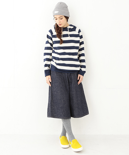 BEAMS BOY（ビームスボーイ）の「BEAMS BOY / 3.5cm ボーダー プルオーバーパーカ **（パーカー・レディース・ブラック/ネイビー・ONE SIZE）」の5枚目の写真