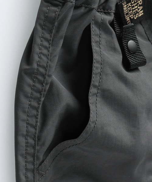 BRANSHES（ブランシェス）の「【撥水加工】水陸両用ハーフパンツ（その他パンツ・キッズ・ブラック/ベージュ/グレー/エンジ・120cm/150cm/90cm/140cm/130cm/100cm/110cm）」の21枚目の写真