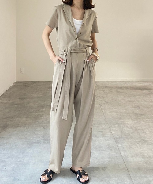 She's Closet(シーズクローゼット)の「リネンコットンVネック 開襟半袖ジャンプスーツ(つなぎ/オールインワン・レディース・ブラック/ベージュ/カーキ/キナリ・FREE)」の3枚目の写真