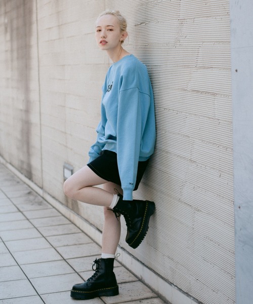 X-girl（エックスガール）の「THICK RUBBER MILLS LOGO CREW SWEAT TOP（スウェット・レディース・ライトブルー/ブラック/ベージュ/パープル・S/M/L/XL）」の15枚目の写真