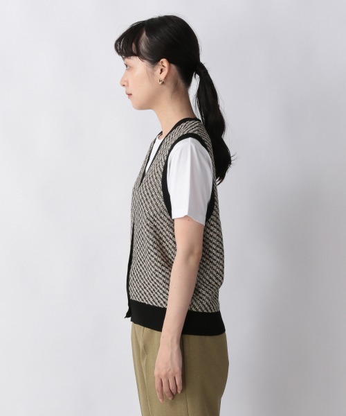 LOWRYS FARM（ローリーズファーム）の「レトロガラボタンアキベスト　218086（ベスト・レディース・ブラック/ブラウン/グリーン・FREE）」の13枚目の写真