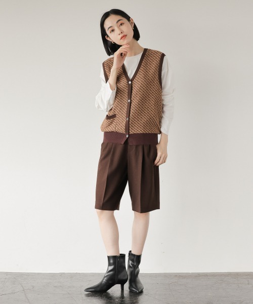 LOWRYS FARM（ローリーズファーム）の「レトロガラボタンアキベスト　218086（ベスト・レディース・ブラック/ブラウン/グリーン・FREE）」の18枚目の写真