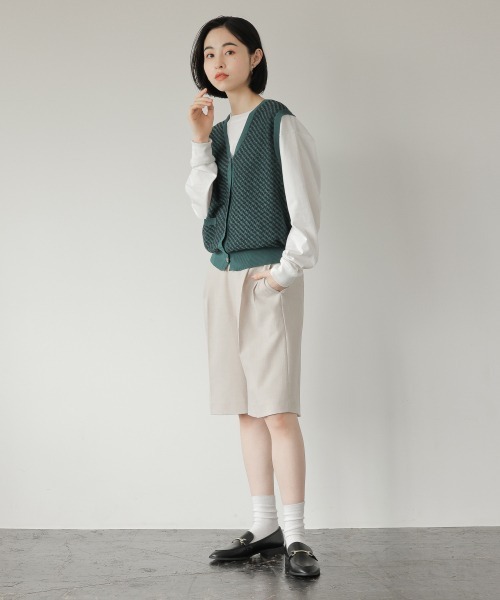 LOWRYS FARM（ローリーズファーム）の「レトロガラボタンアキベスト　218086（ベスト・レディース・ブラック/ブラウン/グリーン・FREE）」の20枚目の写真