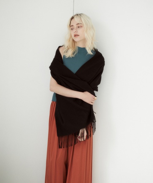 DRWCYS（ドロシーズ）の「ウォッシャブルウール無地ストール（ストール/ショール・レディース・ブラック/グレー/アイボリー・FREE）」の9枚目の写真