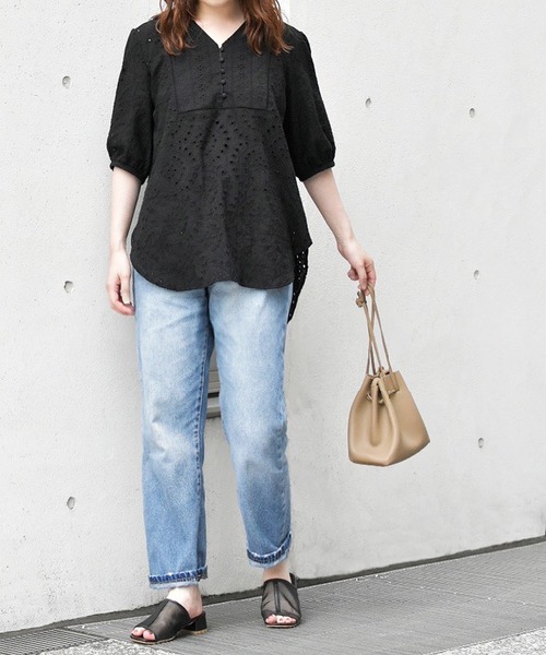 Brownie（ブラウニー）の「Brownie コットンレースブサム切り替えブラウス（シャツ/ブラウス・レディース・ホワイト/ブラック/オレンジ/ブルー/マスタード・M）」の3枚目の写真