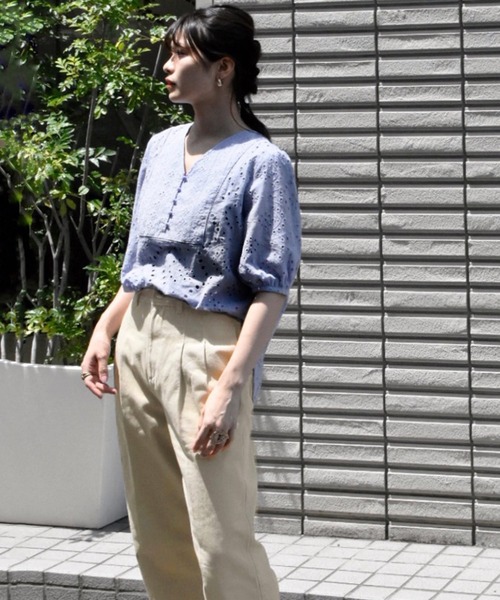 Brownie（ブラウニー）の「Brownie コットンレースブサム切り替えブラウス（シャツ/ブラウス・レディース・ホワイト/ブラック/オレンジ/ブルー/マスタード・M）」の11枚目の写真