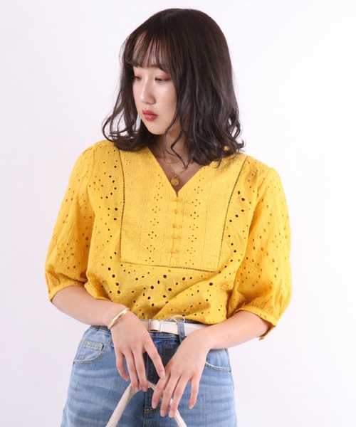 Brownie（ブラウニー）の「Brownie コットンレースブサム切り替えブラウス（シャツ/ブラウス・レディース・ホワイト/ブラック/オレンジ/ブルー/マスタード・M）」の12枚目の写真