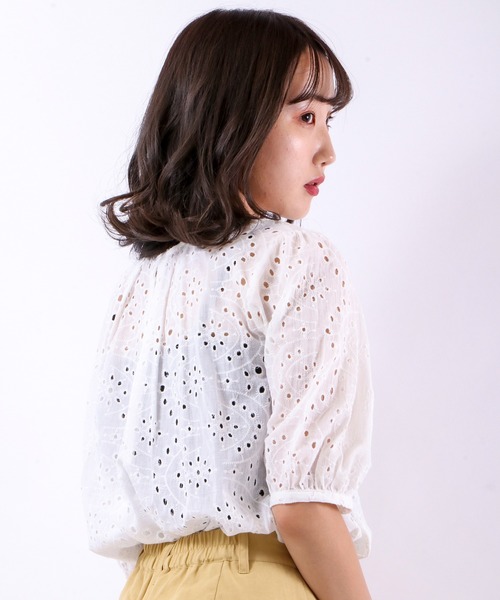 Brownie（ブラウニー）の「Brownie コットンレースブサム切り替えブラウス（シャツ/ブラウス・レディース・ホワイト/ブラック/オレンジ/ブルー/マスタード・M）」の21枚目の写真