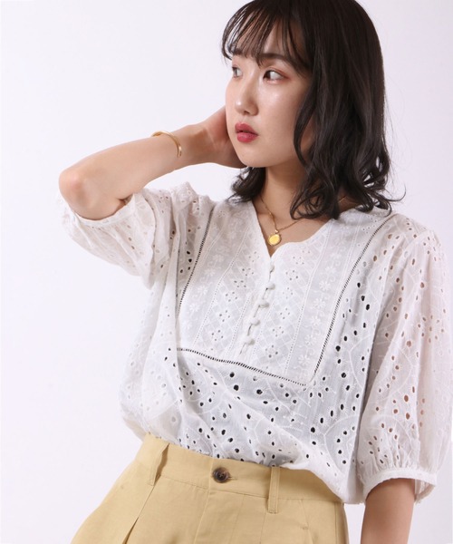 Brownie（ブラウニー）の「Brownie コットンレースブサム切り替えブラウス（シャツ/ブラウス・レディース・ホワイト/ブラック/オレンジ/ブルー/マスタード・M）」の10枚目の写真