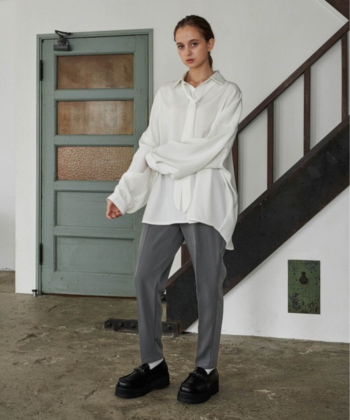 Loose/ルース(ルース)の「ドレープラスター スリムテーパードスラックス【セットアップ対応】(スラックス・メンズ・ブラック/グレー系その他/ブラウン系その他・S/M/L)」の19枚目の写真
