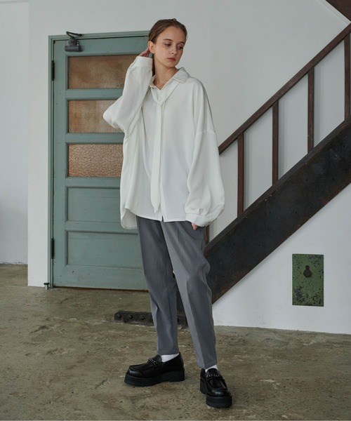 Loose/ルース(ルース)の「ドレープラスター スリムテーパードスラックス【セットアップ対応】(スラックス・メンズ・ブラック/グレー系その他/ブラウン系その他・S/M/L)」の20枚目の写真
