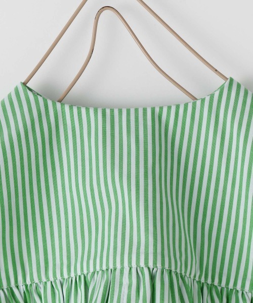 LOWRYS FARM（ローリーズファーム）の「ＢＩＧフリルカラーブラウス　218705（シャツ/ブラウス・キッズ・オフホワイト/グリーン/オレンジ・110cm/120cm/130cm）」の4枚目の写真