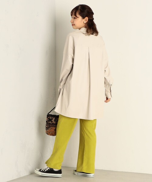 fredy emue（フレディエミュ）の「フェイクレザーバンドカラーシャツ（シャツ/ブラウス・レディース・ブラウン/キナリ/グレイッシュブルー・38）」の5枚目の写真