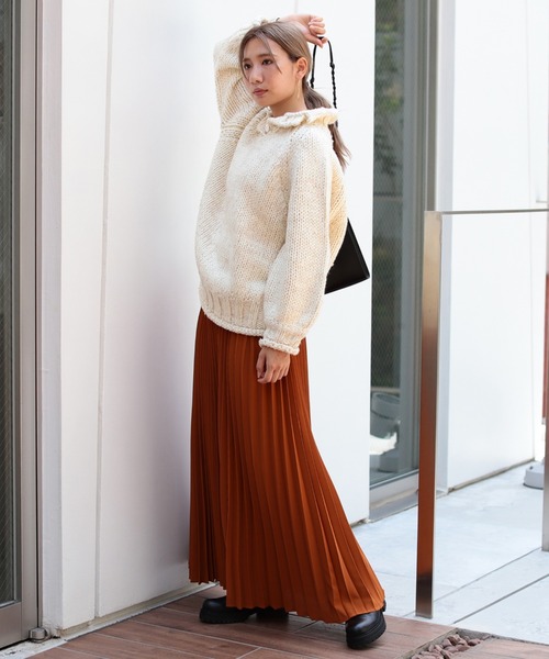 BeAMS DOT（ビームスドット）の「【WEB限定】BeAMS DOT / 2way 手編み風ニット（ニット/セーター・レディース・ブラック/オフホワイト/ケリー・FREE）」の4枚目の写真