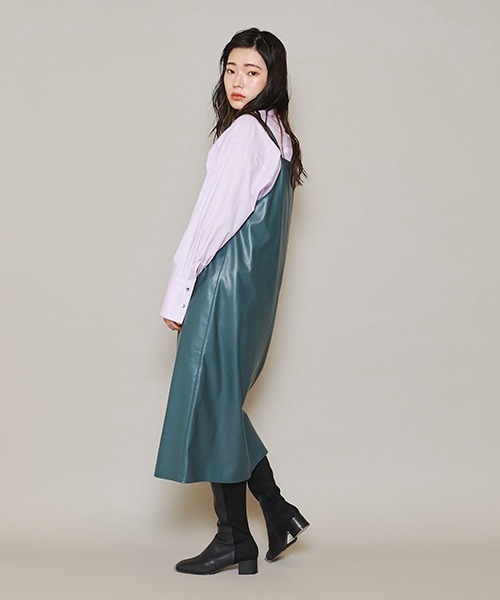 lautreamont BLEUBLANC（ロートレアモンブルーブラン）の「<lautreamont BLEUBLANC>フェイクレザーキャミワンピース（ワンピース・レディース・ブラック/カーキ/ベージュ・9号）」の7枚目の写真