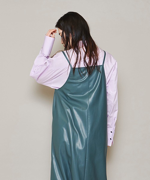 lautreamont BLEUBLANC（ロートレアモンブルーブラン）の「<lautreamont BLEUBLANC>フェイクレザーキャミワンピース（ワンピース・レディース・ブラック/カーキ/ベージュ・9号）」の18枚目の写真