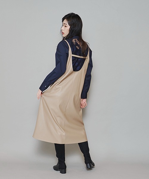 lautreamont BLEUBLANC（ロートレアモンブルーブラン）の「<lautreamont BLEUBLANC>フェイクレザーキャミワンピース（ワンピース・レディース・ブラック/カーキ/ベージュ・9号）」の6枚目の写真