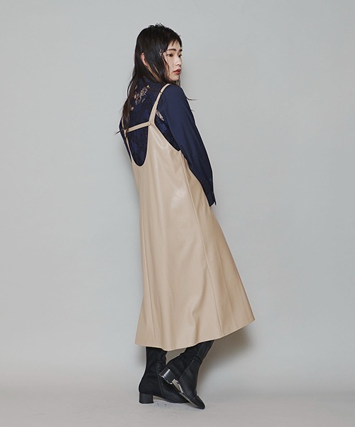 lautreamont BLEUBLANC（ロートレアモンブルーブラン）の「<lautreamont BLEUBLANC>フェイクレザーキャミワンピース（ワンピース・レディース・ブラック/カーキ/ベージュ・9号）」の13枚目の写真