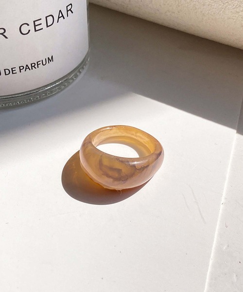 juweel(ユウェル)の「ワイド マーブル アクリルリング(リング・レディース・A/B/C/D/E/F/G/H/I/J・FREE)」の2枚目の写真