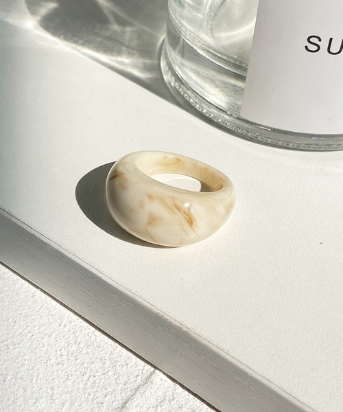 juweel(ユウェル)の「ワイド マーブル アクリルリング(リング・レディース・A/B/C/D/E/F/G/H/I/J・FREE)」の5枚目の写真