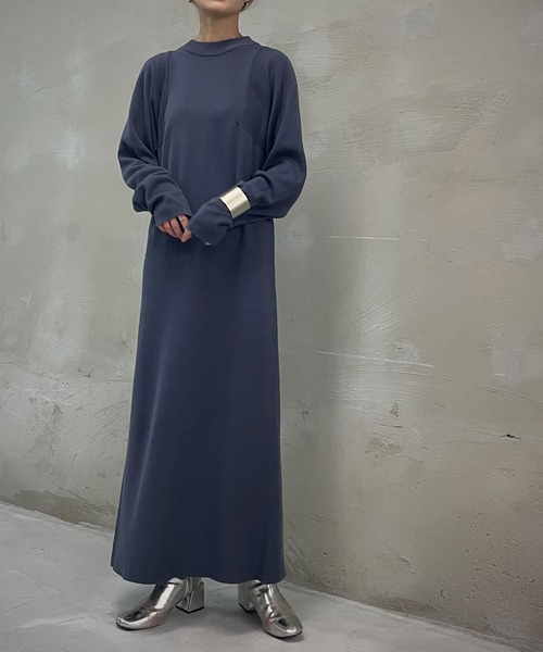 &g'aime（アンジェム）の「【&g’aime】ショルダータックニットワンピース（ワンピース・レディース・ブラック/ダークブルー/グレイッシュベージュ・FREE）」の3枚目の写真