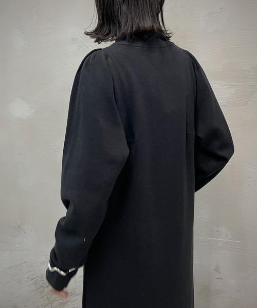 &g'aime（アンジェム）の「【&g’aime】ショルダータックニットワンピース（ワンピース・レディース・ブラック/ダークブルー/グレイッシュベージュ・FREE）」の15枚目の写真