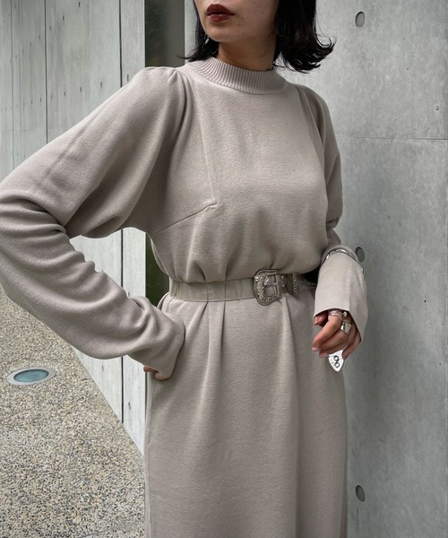 &g'aime（アンジェム）の「【&g’aime】ショルダータックニットワンピース（ワンピース・レディース・ブラック/ダークブルー/グレイッシュベージュ・FREE）」の21枚目の写真