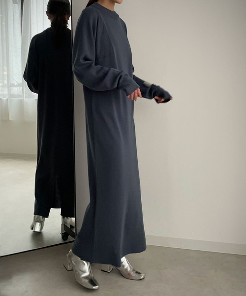 &g'aime（アンジェム）の「【&g’aime】ショルダータックニットワンピース（ワンピース・レディース・ブラック/ダークブルー/グレイッシュベージュ・FREE）」の12枚目の写真