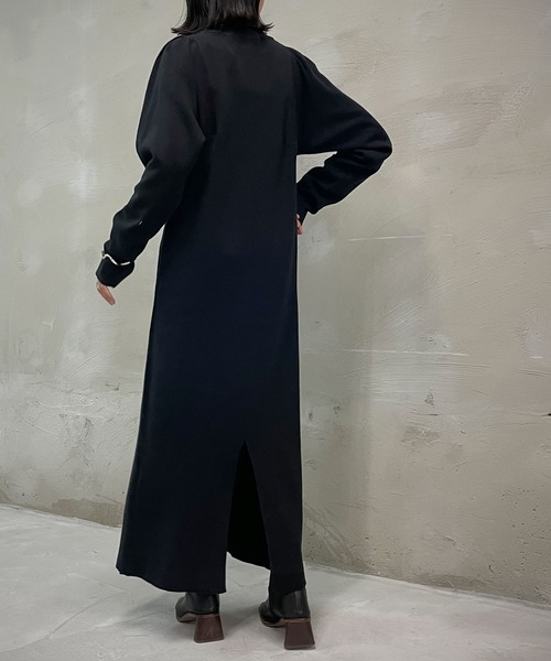 &g'aime（アンジェム）の「【&g’aime】ショルダータックニットワンピース（ワンピース・レディース・ブラック/ダークブルー/グレイッシュベージュ・FREE）」の9枚目の写真